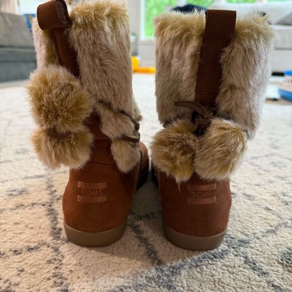 NEW TOMS Nepal Snow Boot in Sequoia Dark Amber Suede Faux Fur Size 7 - Picture 8 of 9